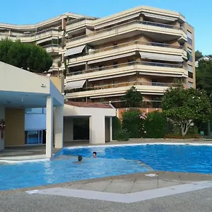 Meublé Avec Piscine Ouest Quartier Fabron Nizza